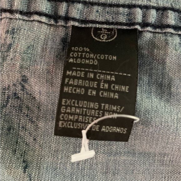 Buffalo David Bitton Tropical Print Faded Chambray Button Down Sz L - Picture 7 of 7